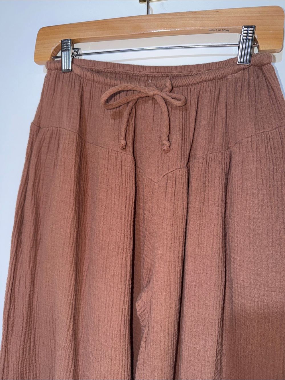 BUCKETLIST Wide-Leg Drawstring Pants in Brown festival style size small - Picture 3 of 7